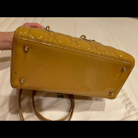 Christian Dior Patent Medium Lady Dior Bag Beige - Picture 8 of 14